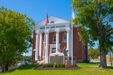 Tarihi Slatersville kasabasındaki Memorial Town Binası, Kuzey Smithfield kasabası, Rhode Island RI, ABD. 