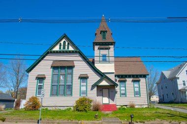Dighton, Massachusetts MA, ABD 'nin tarihi şehir merkezinde 390 Main Caddesi' ndeki tarihi Victorian tarzı ev.. 