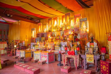 Wenxing Tapınağı Sancak Salonu sunağı. Bu tapınak, Çin 'in Fujian Eyaleti Quanzhou şehrindeki Fengze Bölgesi' nde geleneksel bir tapınaktır.. 