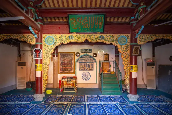 Licheng, Quanzhou şehrindeki Qingjing Camii 'ndeki Mingshan Malikanesi, Fujian, Çin. 1009 yılında inşa edilen cami Çin 'in en eski Arap tarzı camiidir ve Quanzhou Song Yuan Dünya Mirası' na aittir..