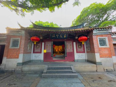 Zhenwu Fashi Zhenwu Tapınağının ana salonu. Zhenwu Tapınağı, Çin 'in Fujian Eyaleti' nin Quanzhou şehrinde bulunan Taoist bir tapınaktır. Bu tapınak, UNESCO 'nun Dünya Mirası Alanı Song Yuan Çin' in Dünya Mağazasıdır.. 