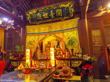 Fashi Zhenwu Tapınağı 'nın Zhenwu Ana Salonu. Zhenwu Tapınağı, Çin 'in Fujian Eyaleti' nin Quanzhou şehrinde bulunan Taoist bir tapınaktır. Bu tapınak, UNESCO 'nun Dünya Mirası Bölgesi Song Yuan Çin' deki Dünya İmparatorluğu 'dur.. 