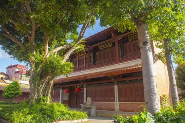 Thean Hou Tapınağı 'nın Shuzhuang Salonu (Tianhou Gong, Tin Hau Tapınağı). Bu tapınak Mazu tanrıçasına adanmış Mazu tapınağı. Tapınak Licheng, Quanzhou, Fujian, Çin 'de bir Dünya Mirası Alanı..