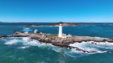 Boston Limanı, Boston, Massachusetts MA, ABD 'deki Little Brewster Adası' ndaki Boston Deniz Feneri..