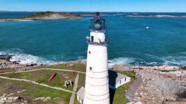 Boston Limanı, Boston, Massachusetts MA, ABD 'deki Little Brewster Adası' ndaki Boston Deniz Feneri..