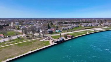 Pine Grove Park, Port Huron, Michigan MI, ABD 'deki St. Clair Nehri üzerinde ABD Lightship Huron. Şimdi bu gemi bir müze..