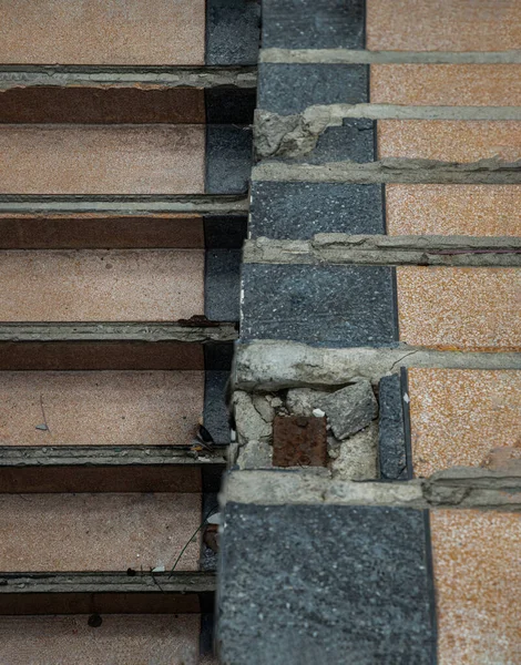 Бангкок Таїланд Липня 2023 Вид Старі Цементні Сходи Знаходиться Покинутій — стокове фото