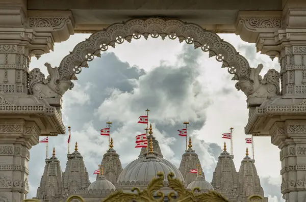 London Feb 2024 Entrance Archway Neasden Temple Baps Shri Swaminarayan — Stock Photo, Image
