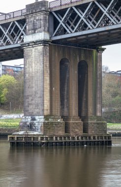 Kral Edward VII Köprüsü (İngilizce: 