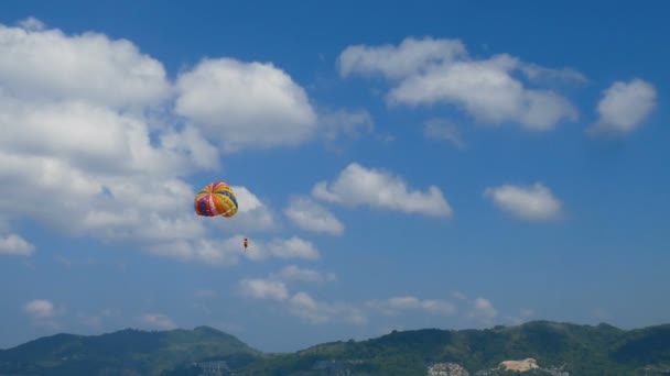 Excited Tourists Hanging Parasailing Flying High Sky Outdoor Extreme Sport — Stock Video