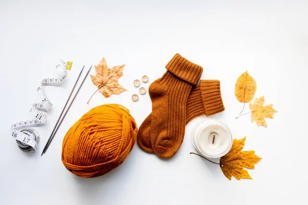 Set Knitting Childrens Socks Orange Threads Knitting Needles Buttons Centimeter — Stock Photo, Image