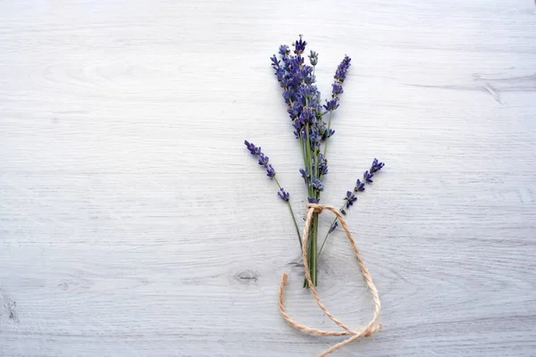 avuç lavanta ahşap tablo