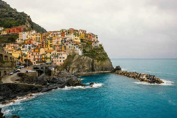 Відпустка Італії Барвисті Будинки Села Манарола Скелі — стокове фото
