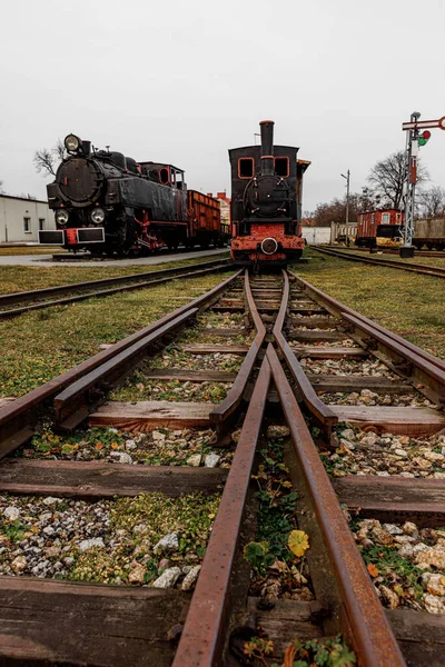 Locomotiva Retro Trem Vapor Estacionado Depósito Livre — Fotografia de Stock