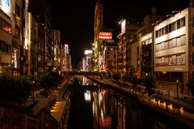 OSAKA, Japonya - 25 Ekim 2024: Dotonbori Kanalı