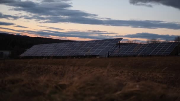 Solar Panels Territory Private House Mountains Sky — Vídeo de Stock