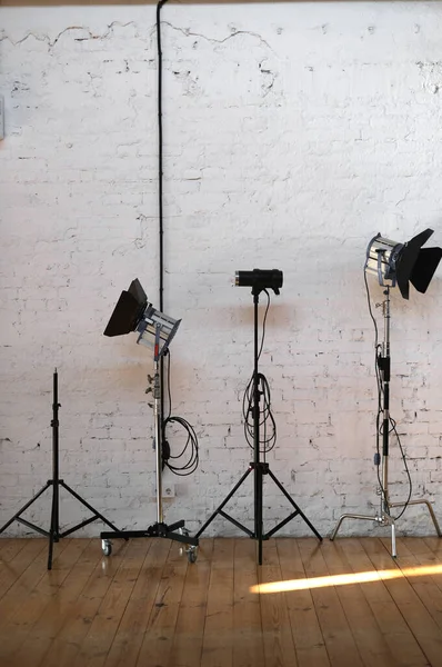 Working Equipment Photographer Photo Studio Racks Flashes Video Light — Stock Photo, Image