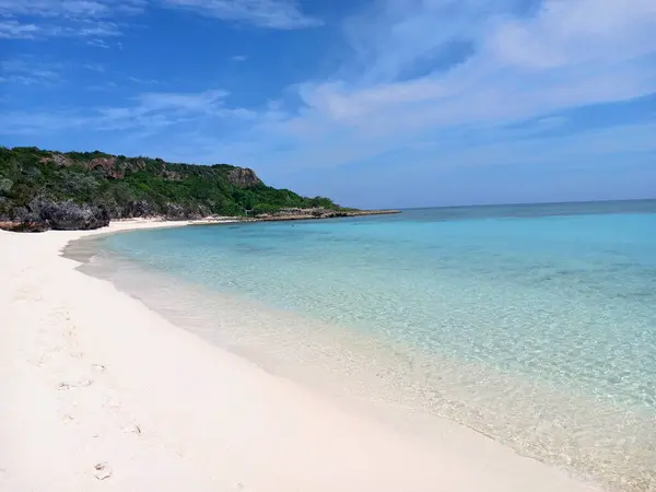 Bella Spiaggia Sabbia Bianca Con Acqua Turchese Cuba Vicino Holguin — Foto Stock