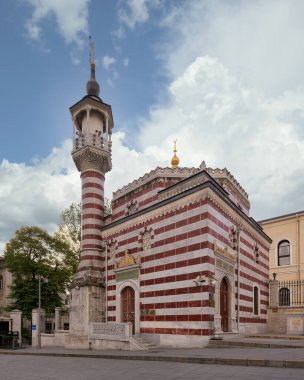 İmam Ali Efendi 'nin Ankara Caddesi, Sirkeci Mahallesi, İstanbul, Türkiye' de inşa ettiği 19. yüzyıldan kalma küçük bir cami olan Vilayet Camii, Vilayet Cami veya Nalli Mescidi.