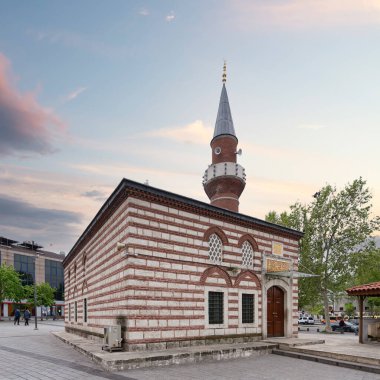 Selman Ağa Camii 'nin sabah erken saatlerinde ya da İstanbul, Uskudar Mahallesi, Mimar Sinan Mahallesi' nde bulunan Osmanlı dönemi tarihi camii Selman Ağa Camii 'nin çekimleri.