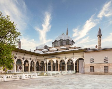 Bağdat Büfesi veya Bağdat Kosku 'nun dış çekimi, Topkapı Sarayı' nın Dördüncü Avlusu, İstanbul, Türkiye