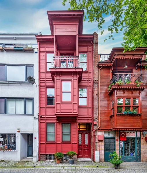 Farverige Boliger Gyde Velegnet Kuzguncuk Kvarter Uskudar Distrikt Istanbul Tyrkiet Stock-foto