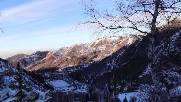 Almaty Mountains Cazaquistão Dezembro 2022 Medeo Shymbulak Mountain Resort — Vídeo de Stock
