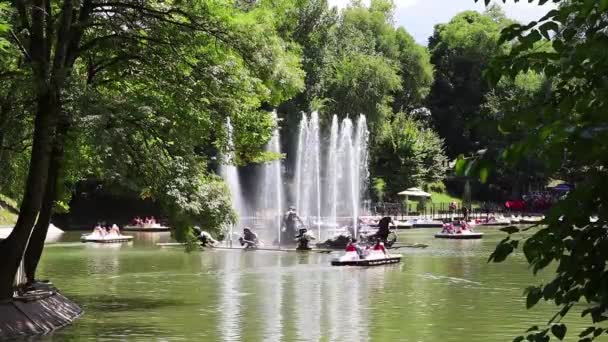 Πόλη Αλμάτι Αυγούστου 2022 Gorky Central Park Στην Πόλη Του — Αρχείο Βίντεο