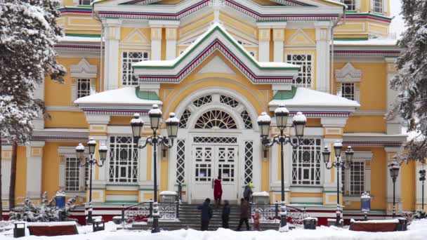 Miasto Almaty Stycznia 2023 Katedra Wniebowstąpienia Ałmaty Kazachstan Rosyjska Lub — Wideo stockowe