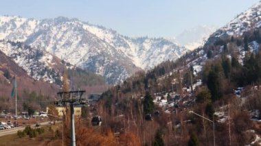 Almaty Kazakistan 25 Mart 2023. Medeo Shymbulak Dağı Tatil Köyü