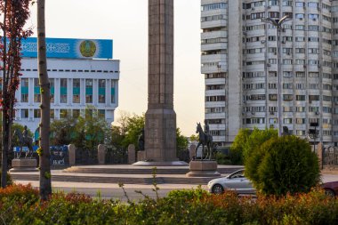 Almaty City Kazakistan 27 Nisan 2023. Almaty 'deki Cumhuriyet Meydanı (Bağımsızlık Meydanı).