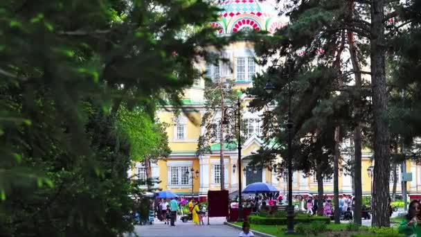 Almaty City Timalapse Almaty Kazajistán Mayo 2022 Parque Central Panfilov — Vídeo de stock