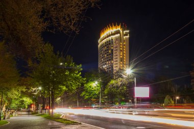 Almaty Şehri Kazakistan. 5 Mayıs 2023. Kazak Oteli, Kazakistan 'ın Almatı şehrinde. Almaty 'deki en popüler bina.
