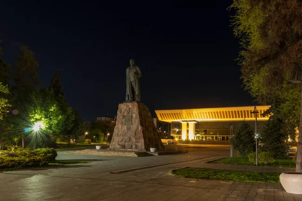 Almaty City Kazachstan Mei 2023 Het Monument Van Beroemde Kazachse — Stockfoto