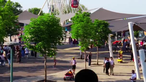 Almaty City Timelapse 알마티 카자흐스탄 2022 알마티의 공원에서 여름날 — 비디오