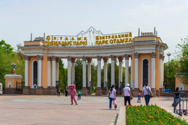  Almaty City Kazakistan 12 Mayıs 2023. Almaty şehrindeki Gorky Central Park