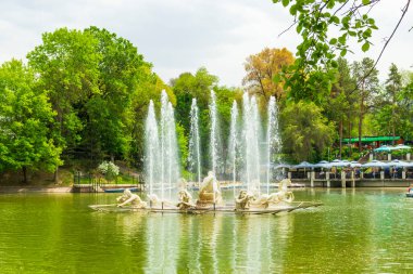  Almaty City Kazakistan 12 Mayıs 2023. Almaty şehrindeki Gorky Central Park