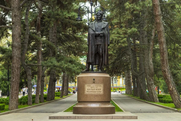 Almaty City Kazajstán Mayo 2023 Parque Guardias Panfilov Monumento Momyshuly — Foto de Stock