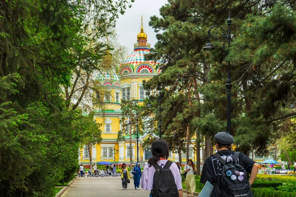 Miasto Ałmaty Kazachstan Maja 2023 Park Centralny Panfiłowa Katedra Wniebowstąpienia — Zdjęcie stockowe