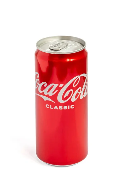 Coca Cola Może Napój Sodowy Izolowany Białym Tle Aluminium Może — Zdjęcie stockowe