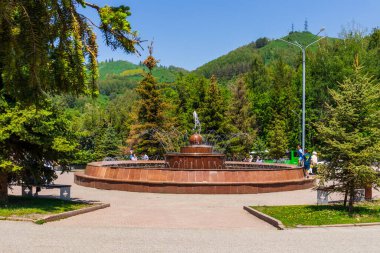 Almaty Dağları. Kazakistan 30 Mayıs 2023 Medeo Shymbulak Dağı Tatil Köyü