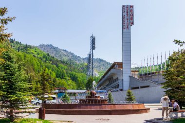 Almaty Dağları. Kazakistan 30 Mayıs 2023 Medeo Shymbulak Dağı Tatil Köyü