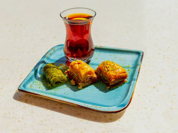 Almaty City Kasachstan Mai 2023 Türkischer Tee Und Baklava Desserts — Stockfoto