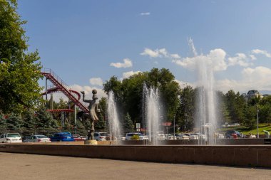 Almaty City, Kazakistan 1 Eylül 2023. Abay Bulvarı. Kazak Devlet Sirki. Kazak Sirki 'nin ünlü binası Almatı Kazakistan. 