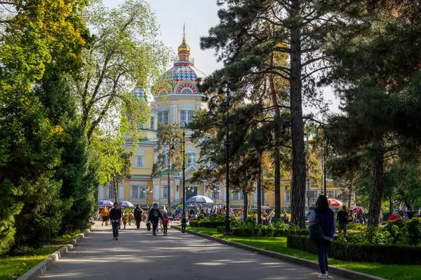 Almaty City Cazaquistão Setembro 2023 Parque Central Panfilov Catedral Ascensão — Fotografia de Stock