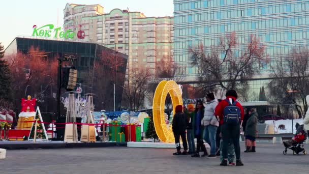 Almaty City Video December 2023 Kazachstan Almaty Dostyk Avenue Centraal — Stockvideo