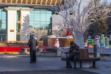 Almaty City 22 Aralık 2023. Kazakistan, Almaty, Dostyk Caddesi