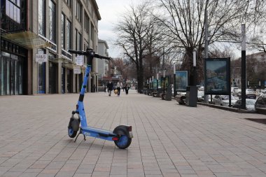 Almaty City 12 Mart 2023. Kazakistan, Almaty, Arbat, Zhibek Zholy Caddesi, Arbat yürüyüş sokağı, Almaty Kazakistan