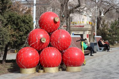 Almaty City 12 Mart 2023. Kazakistan, Almaty, Arbat, Zhibek Zholy Caddesi, Arbat yürüyüş sokağı, Almaty Kazakistan