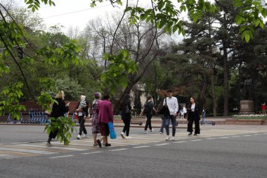 Almaty Şehri Kazakistan. 23 Nisan 2024. Gogol Caddesi.